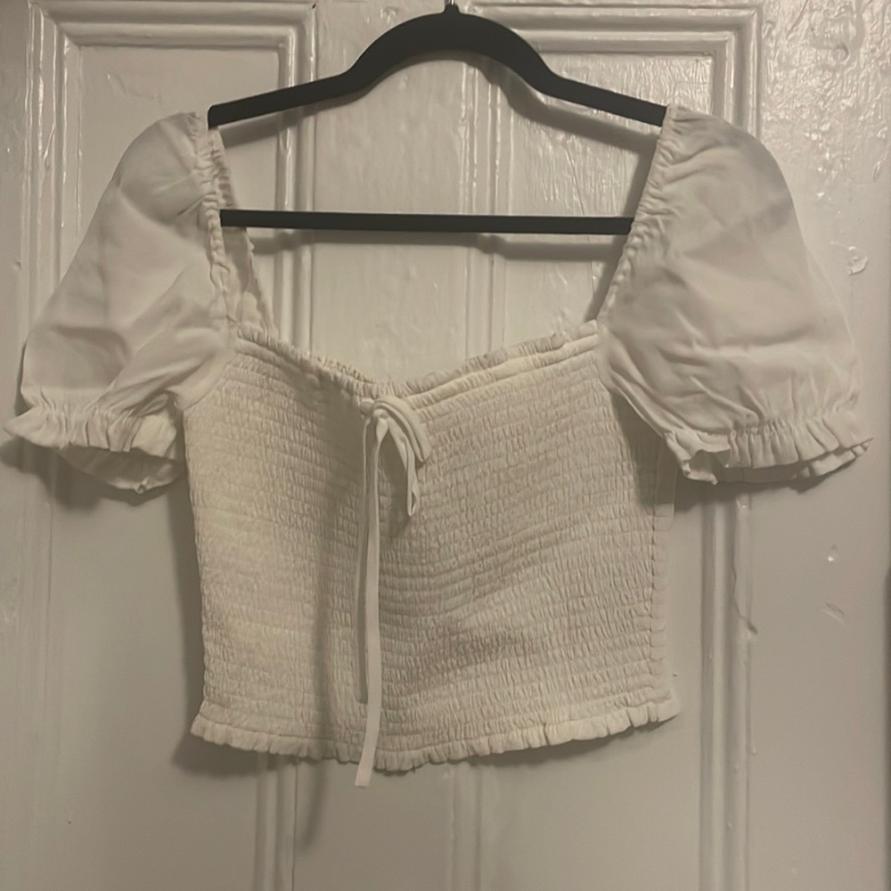 Wilfred Smocked Blouse in size Medium in Light Birch/white